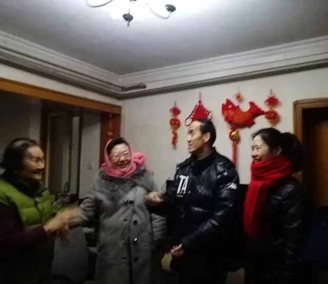 图为 慰问现场